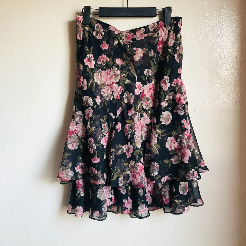 Ralph Lauren gauzey romantic skirt size 4